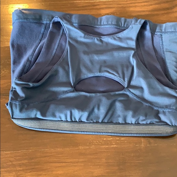 Lululemon tank top size 6 - Picture 5 of 7